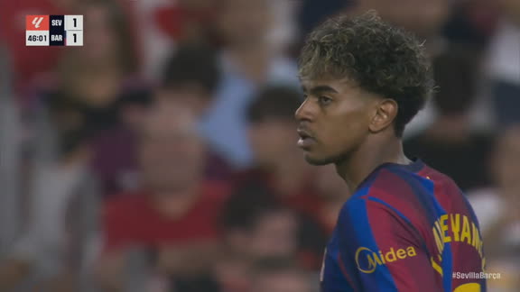 Lamine Yamal casi hace un golazo para Barcelona