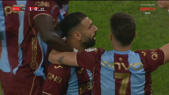 Gol do Trabzonspor! Salah! Logo aos 3 minutos, craque egípcio puxa contra-ataque e abre o placar contra o Galatasaray; VEJA