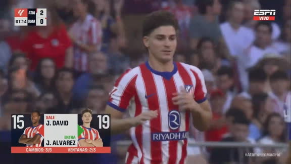 Totalmente silbado, Julián Álvarez ingresó ante Real Madrid
