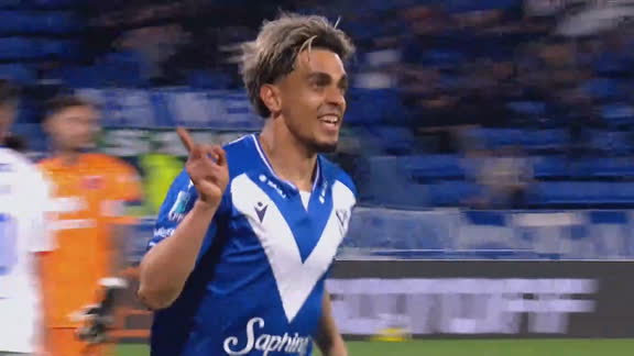 ¡Jugada top de Pellegrini y golazo de Martínez para el 1-0 de Vélez!