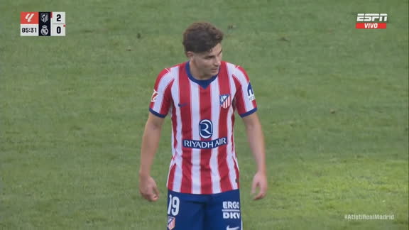 Aplausos para Julián Álvarez ante Real Madrid