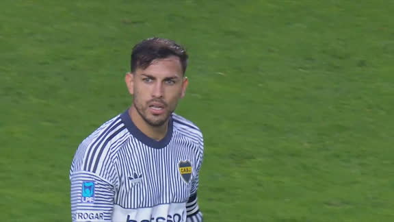 Paredes probó desde afuera ante San Lorenzo