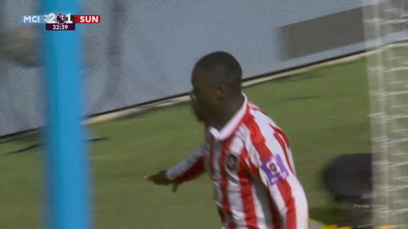 ¡Otra reacción rápida del Sunderland! Brobbey la empujó y selló su doblete