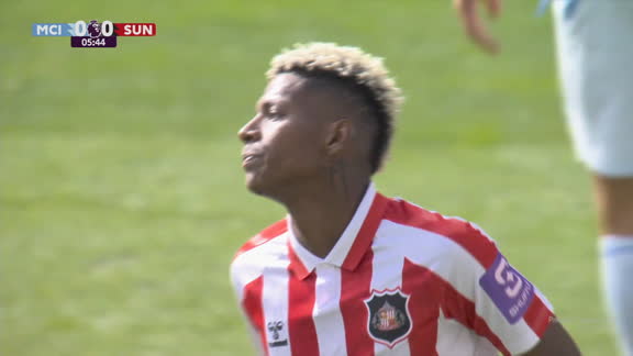¡Se salvó el City! Nilson Angulo, cerca de marcar el primero de Sunderland