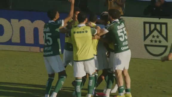 Virada do Goiás! Jean Carlos recebe de ex-Palmeiras e marca gol contra o Avaí