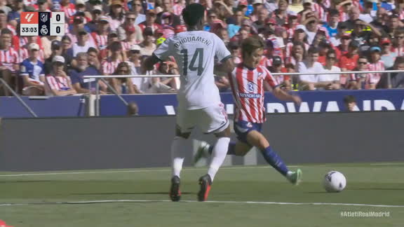 ¡Centro envenenado de Kang-In obliga a Courtois a hacer una gran atajada!