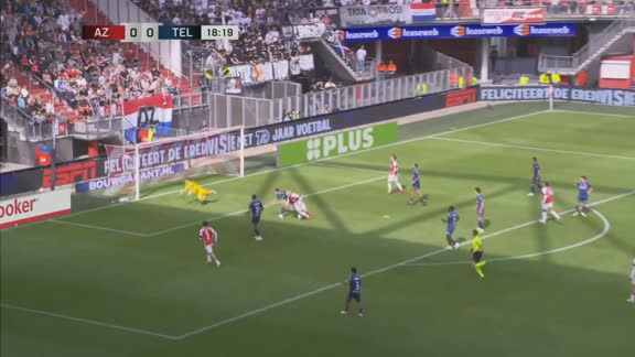 Jugada que comenzó con Mateo Chávez termina en gol Meerdick para el AZ