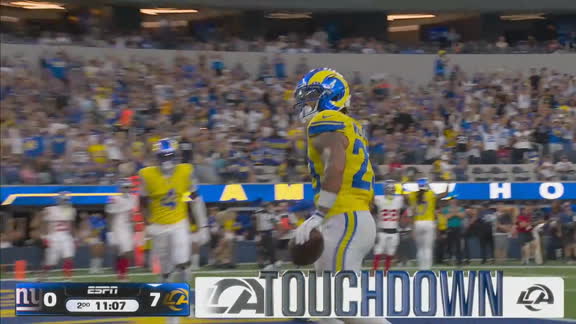 ¡Kyren Williams anota para alargar la ventaja de los Rams! | Giants 0-14 Rams