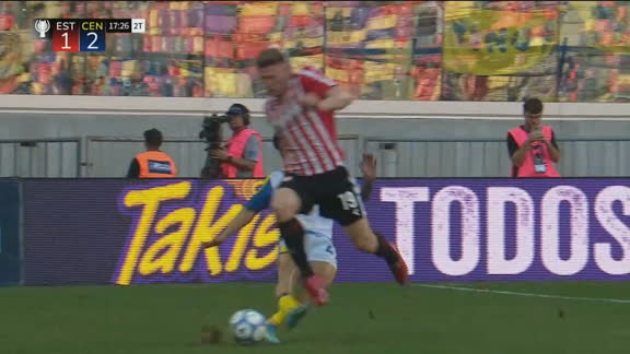 ¿Era expulsión para Verón? La otra polémica en Estudiantes-Rosario Central