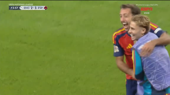 GOLAÇO DA ESPANHA! Oyarzabal recebe passe 'açucarado' e faz 3 a 2 contra a Inglaterra; VEJA