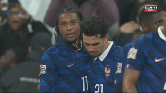 ¡Olise la colgó del ángulo y adelantó a Francia ante Italia!