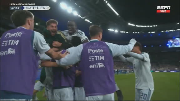 ¡Bastoni recuperó arriba y estampó el empate de Italia!