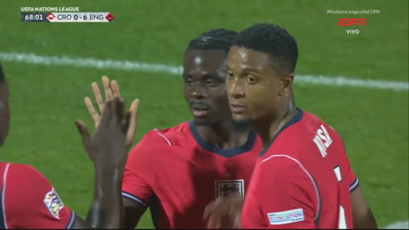 Passeio da Inglaterra! Defesa croata vacila feio, e Saka anota o sexto gol