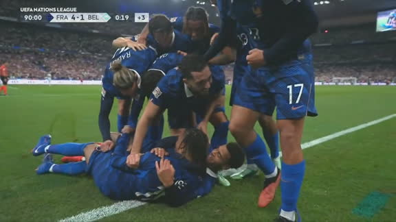 GOLAÇO DA FRANÇA! Doué domina de letra, encontra Olise e camisa 11 transforma vitória em goleada