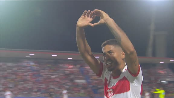 GOL DO CRB! Hereda recebe lançamento na medida e chuta no canto de Paulo Vítor; VEJA