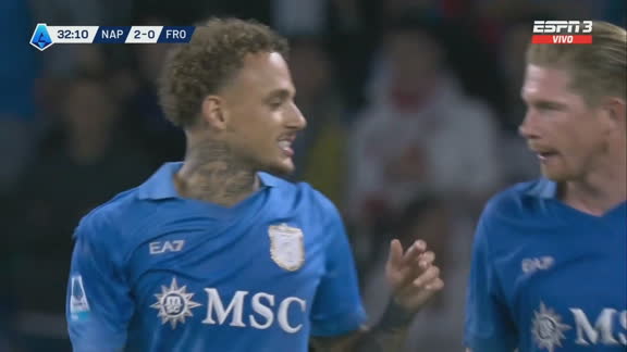 Lang se encontró con el balón dentro del área y puso el 2-0 ante Frosinone
