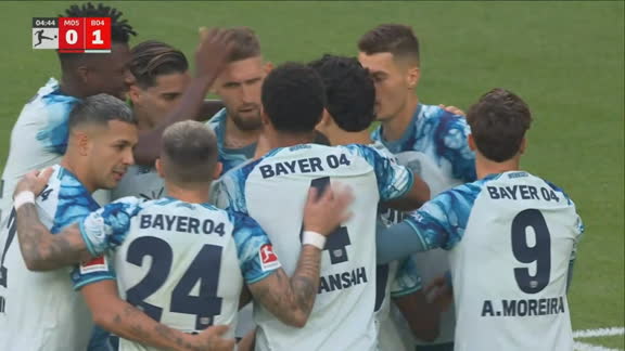 ¡Golazo descomunal de Andrich para el 1-0 de Bayer Leverkusen!
