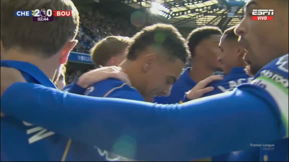 Morgan Rogers la colocó para el 2-0 de Chelsea en apenas tres minutos