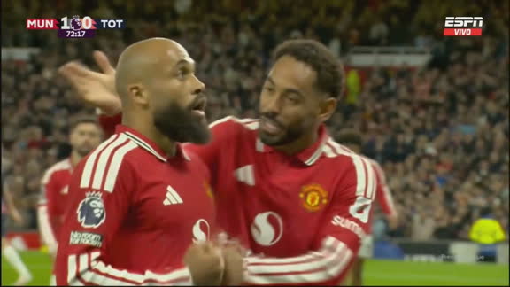 Manchester United pegó primero: Mbeumo anotó el 1-0 ante el Tottenham Hotspur