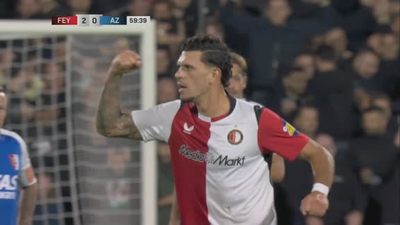 Javi López entó solo y marcó el 2-0
