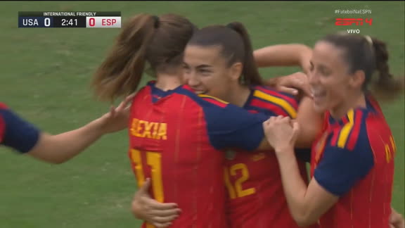 Golaço da Espanha! Patricia Guijarro manda chutaço de fora da área e abre o placar contra os Estados Unidos