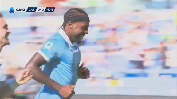 ¡Le explotó el arco! Nuno Tavares y un golazo para el 1-0 de Lazio ante Monza