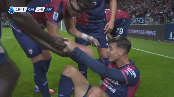 Daniel Maldini se metió al área y definió para el 1-0 de Cagliari sobre Juventus
