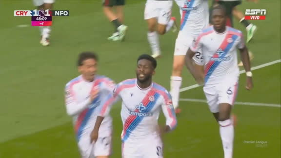 ¡Cabezazo goleador de Lerma para dar vuelta el partido ante Nottingham Forest!