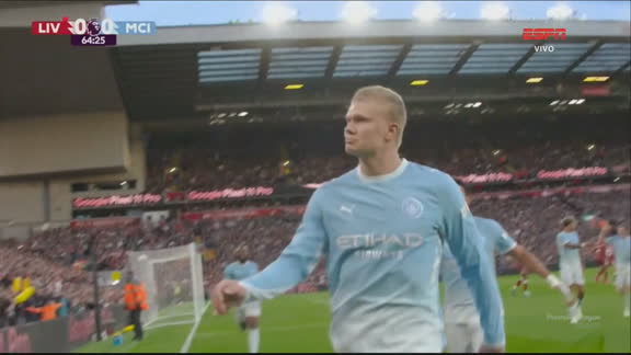 Gol do Manchester City! Haaland aproveita sobra, bate de primeira e faz 1 a 0 no Liverpool