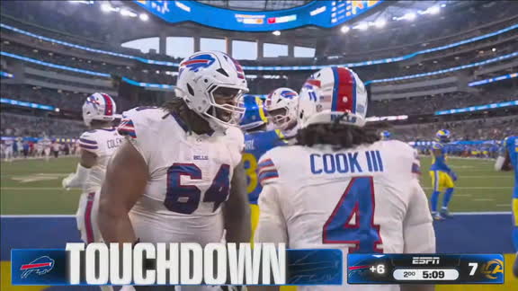Bills responden con TD de James Cook