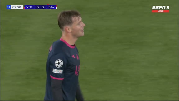 Estilo nórdico: cabezazo goleador de Haugen para el 3-3 de Viking ante Bayern