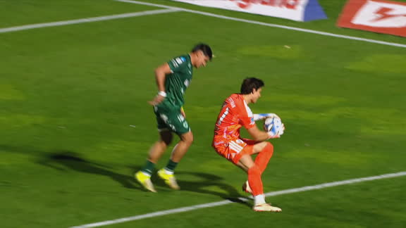 Beltrán se la jugó cortó el ataque de Sarmiento