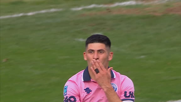¡Gran remate de Florentín para devolverle la ventaja a Independiente Rivadavia!