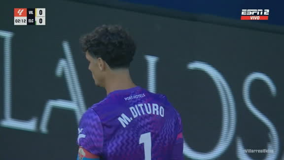 ¡Atajada top del argentino Dituro para mantener el cero ante Villarreal!