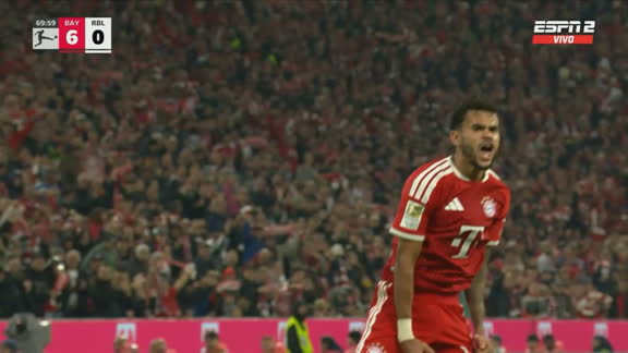 ¡Triplete! Noche mágica de Lucho Díaz ante Leipzig