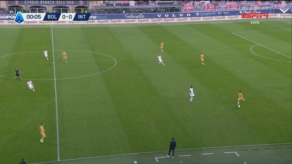 Começa o jogo! Na liderança e com brasileiro em campo, Inter de Milão enfrenta Bologna pelo Campeonato Italiano