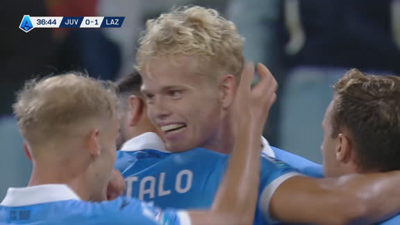 ¡Cabezazo goleador de Provstgaard para el primero de Lazio en Turín!