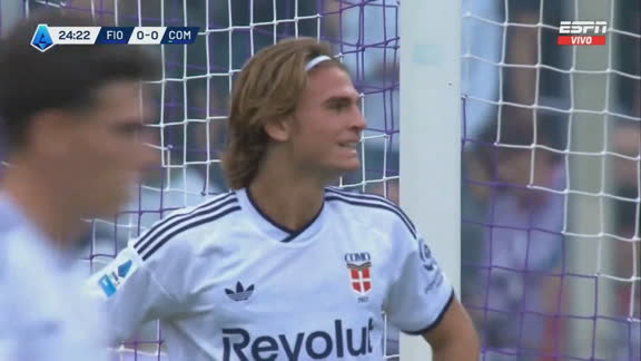 De Gea sacó sacó el manotazo y le negó el gol a Nico Paz