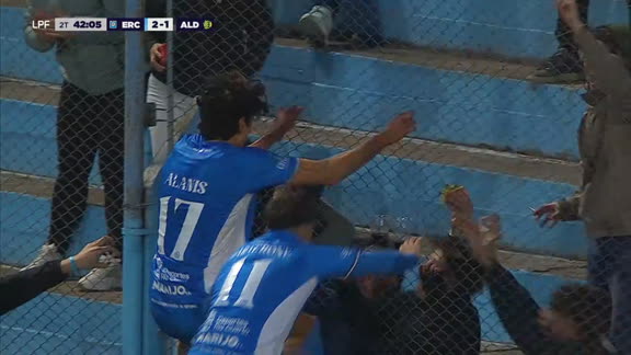 ¡Alanís aprovechó el error de Chicco y le dio el triunfo agónico a Estudiantes de Río Cuarto!
