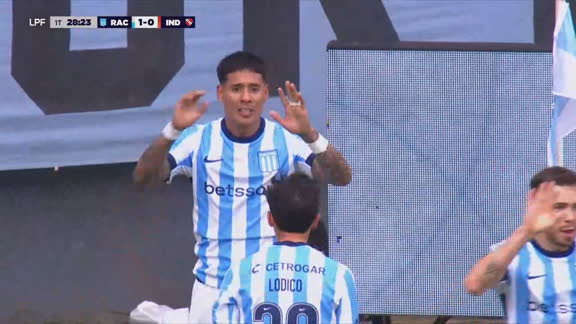 ¡Rey salió mal y Zaracho puso en ventaja a Racing en el clásico!