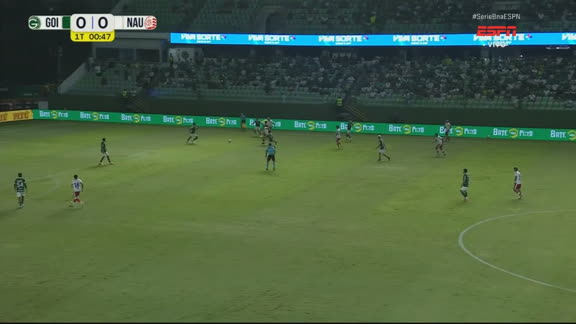 Rola a bola! Goiás e Náutico duelam pela Série B