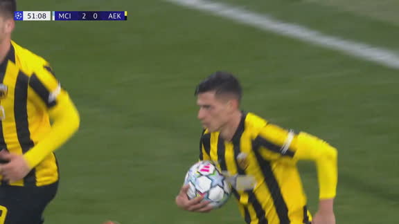 AEK no se rinde: Pilo descontó ante el City en Etihad