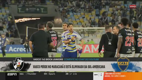 Romero provoca Thiago Mendes mostrando escudo do Boca Juniors após eliminação do Vasco no Maracanã