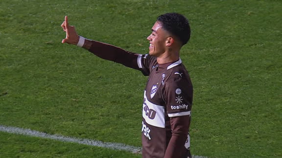 Desde ahí no podía fallar: Gauto tocó al gol para el 1 a 1 ante Gimnasia