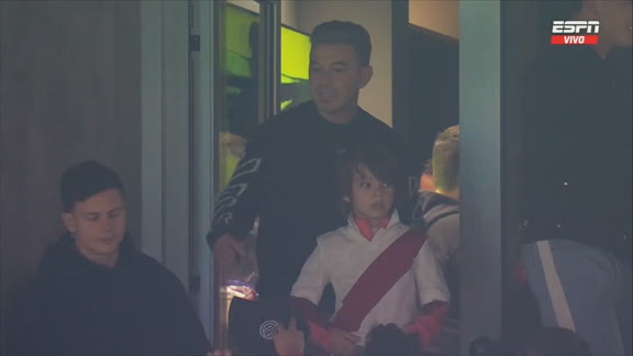 ¡Hola, Muñeco! Gallardo, presente en el Monumental viendo a River