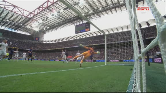DE GEA SALVA A FIORENTINA! Goleiro faz defesa espetacular e evita o gol da Inter de Milão