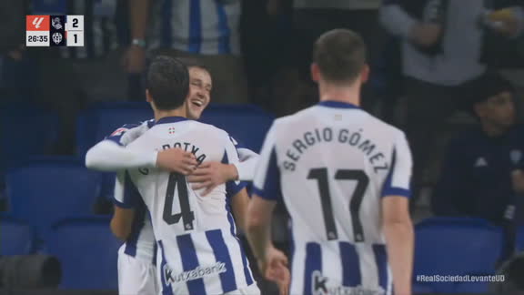 ¡Óskarsson rescata la ventaja para la Real Sociedad!