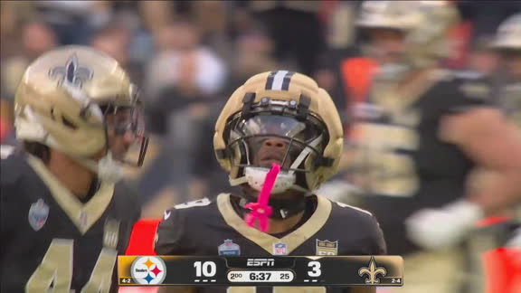 ¡Barion Brown retorna un kickoff hasta el medio campo!