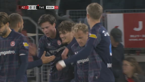 Vennegoor of Hesselink luquidó el juego para Twente