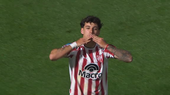 ¡Lázaro lo llevó a la Gloria! Gol de Instituto ante Riestra al final